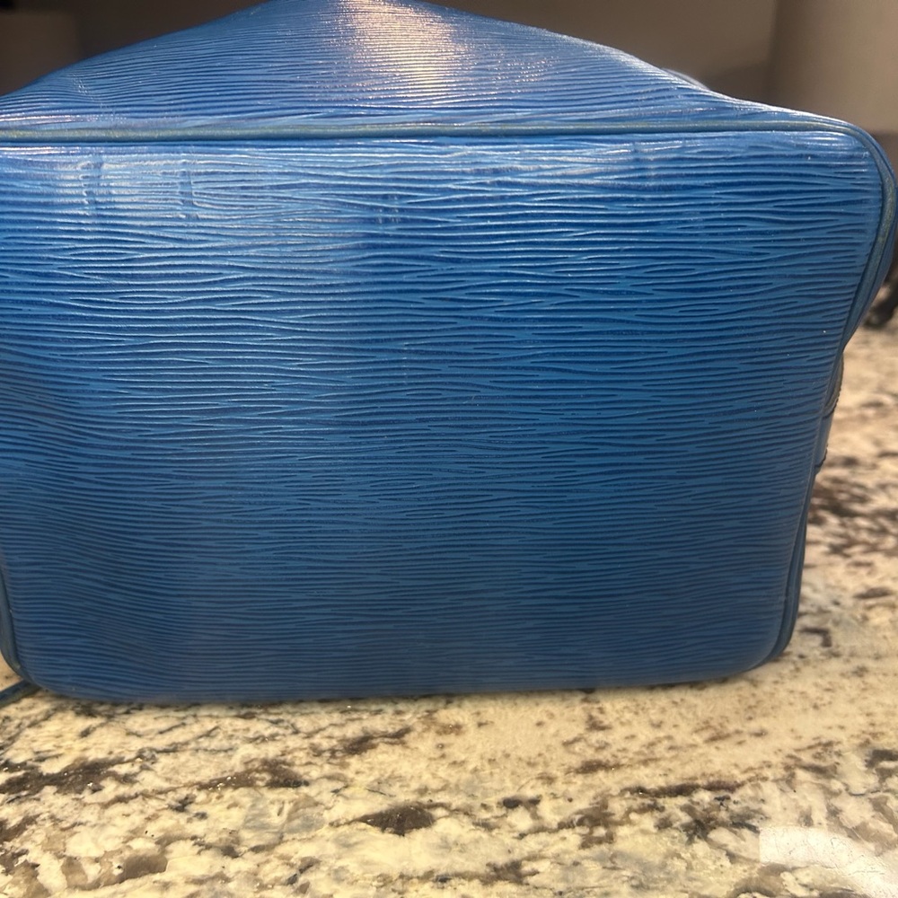 Louis Vuitton Epi Noe Bucket Bag with unbranded Dust - Picture 13 of 16
